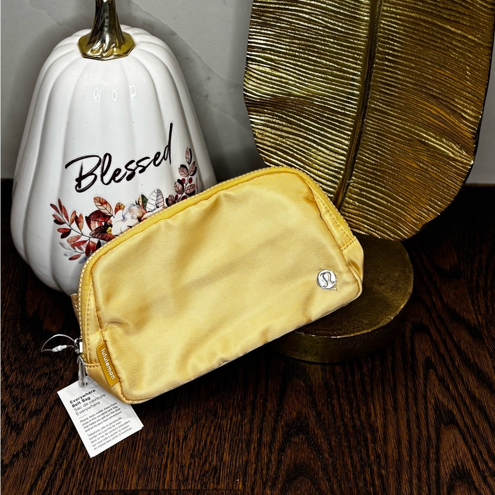Lululemon Pouch